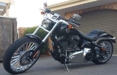 breakout_left_side_harley_davidson.jpg breakout_left_side_harley_davidson.jpg
