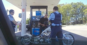 queensland-biker-gets-harrased-21-times-by-police.jpg